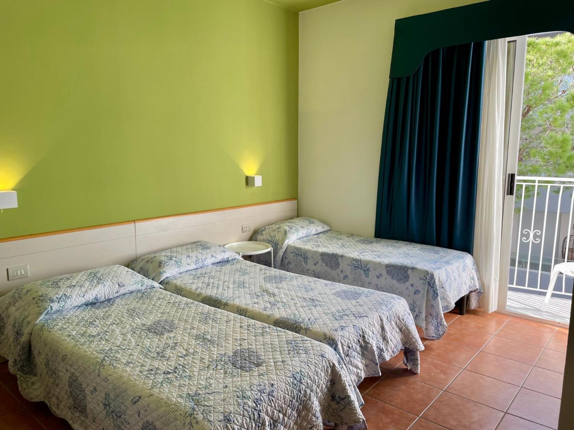 לידו די ג'סולו Hotel Portofino מראה חיצוני תמונה