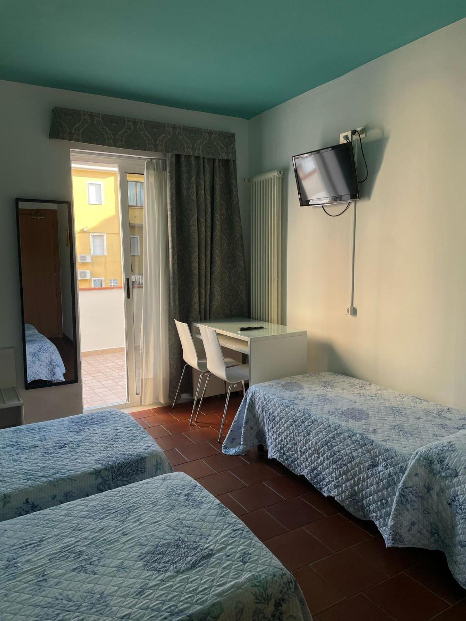לידו די ג'סולו Hotel Portofino מראה חיצוני תמונה
